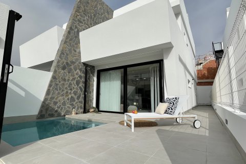 Villa till salu San Javier, Murcia, Spanien 3 sovrum, 94 kvm. Nr. 136532 - foto 18