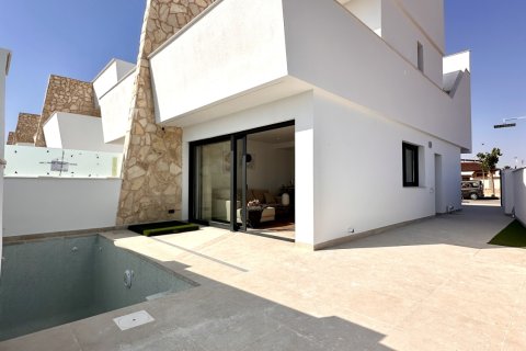 Villa till salu San Javier, Murcia, Spanien 3 sovrum, 94 kvm. Nr. 136532 - foto 24