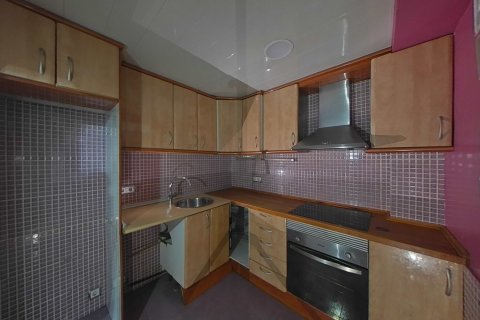 Apartment for sale in Barcelona, Spain 2 bedrooms, 62 sq.m. No. 167091 - photo 5
