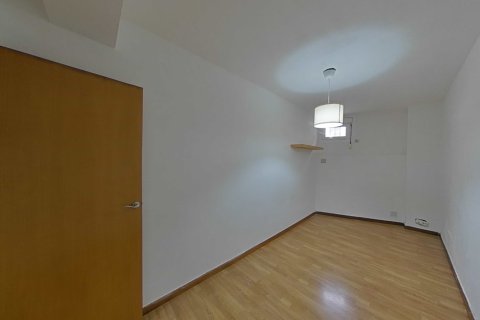 Apartment for sale in Barcelona, Spain 2 bedrooms, 62 sq.m. No. 167091 - photo 12