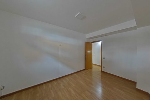 Apartment for sale in Barcelona, Spain 2 bedrooms, 62 sq.m. No. 167091 - photo 11
