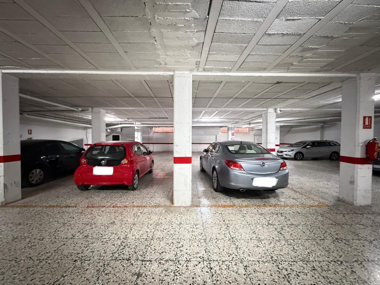 Garage in Torrevieja, Alicante, Spain 32 sq.m. No. 182944