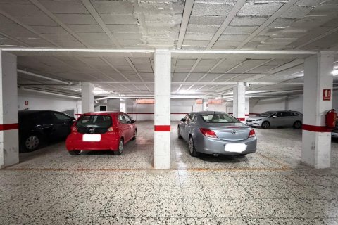 Garage for sale in Torrevieja, Alicante, Spain 32 sq.m. No. 182944 - photo 2