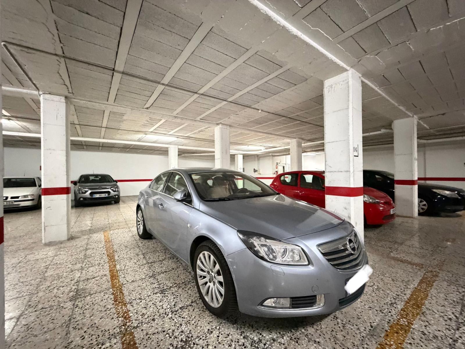 Garage in Torrevieja, Alicante, Spain 32 sq.m. No. 182944