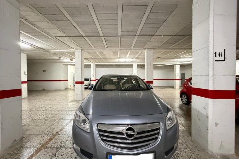 Garage for sale in Torrevieja, Alicante, Spain 32 sq.m. No. 182944 - photo 5