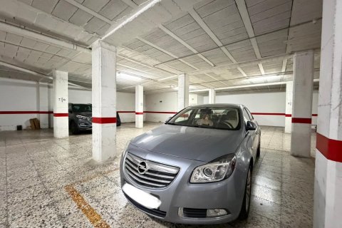 Garage in Torrevieja, Alicante, Spain 32 sq.m. No. 182944
