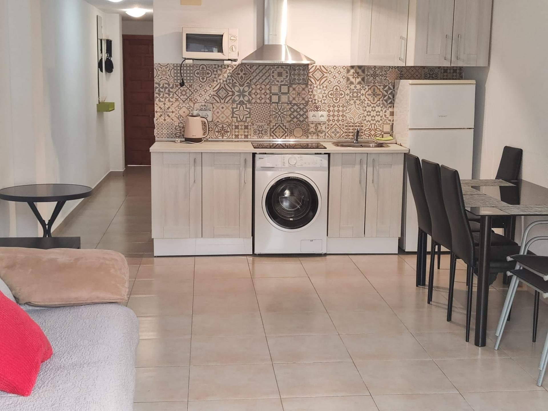 Apartment à Torrevieja, Alicante, Espagne 1 chambre,  No. 182942