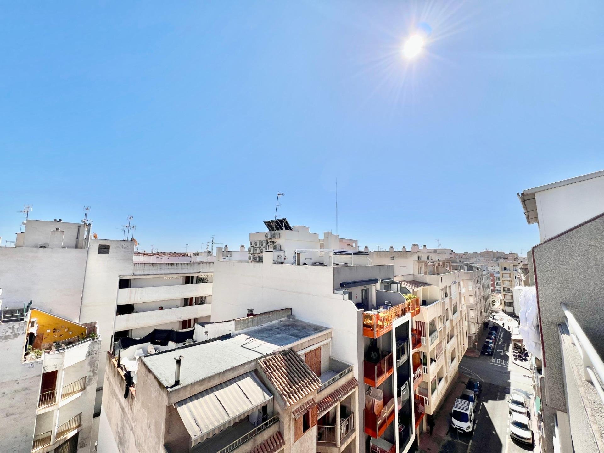 Takvåning i Torrevieja, Alicante, Spanien 1 sovrum, 55 kvm. Nr. 182946