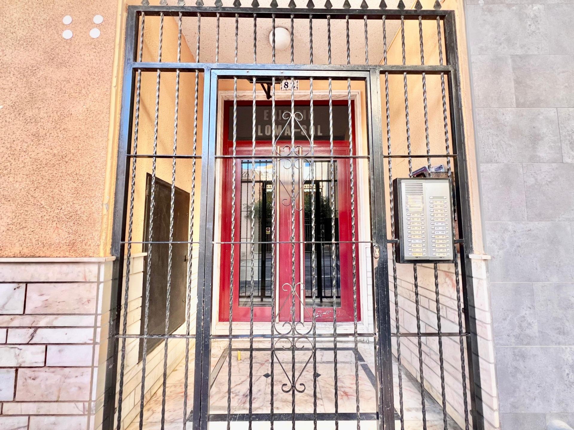 Takvåning i Torrevieja, Alicante, Spanien 1 sovrum, 55 kvm. Nr. 182946