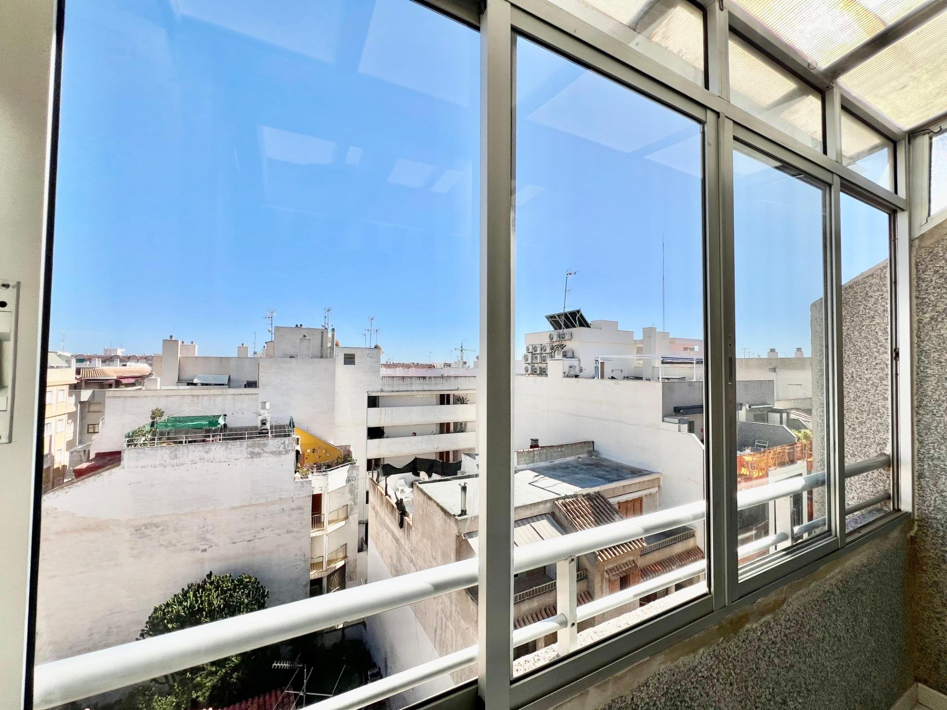 Takvåning i Torrevieja, Alicante, Spanien 1 sovrum, 55 kvm. Nr. 182946