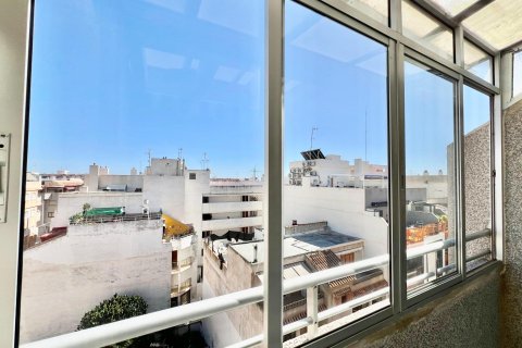 Penthouse w Torrevieja, Alicante, Hiszpania 1 sypialnia, 55 mkw. nr 182946 – zdjęcie 17