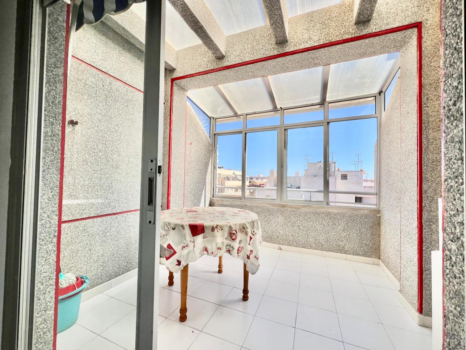 Takvåning i Torrevieja, Alicante, Spanien 1 sovrum, 55 kvm. Nr. 182946