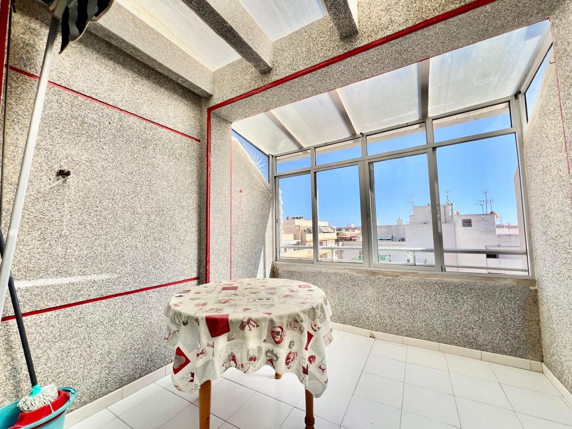 Takvåning i Torrevieja, Alicante, Spanien 1 sovrum, 55 kvm. Nr. 182946