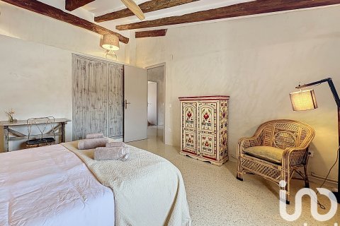 Villa till salu i Sant Jaume dels Domenys, Tarragona, Spanien 4 sovrum, 200 kvm. Nr. 153476 - foto 17