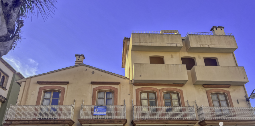 House in Ondara, Alicante, Spain 10 bedrooms, 140 sq.m. No. 153475