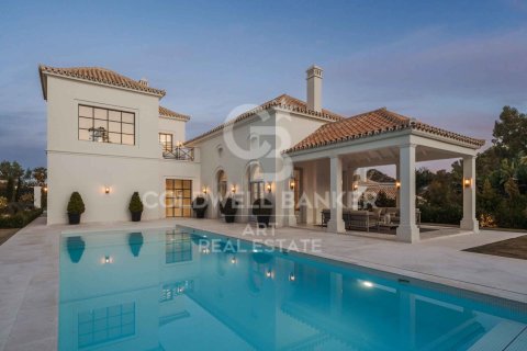 Продажа виллы в Марбелья, Малага, Испания 4 спальни, 476м2 №158747 - фото 1