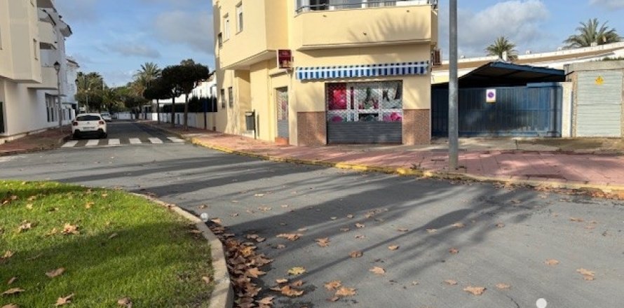 Commercial property in La Antilla, Huelva, Spain 1 bedroom, 46 sq.m. No. 186039