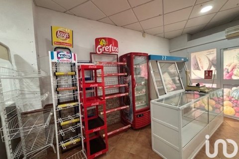 Commercial property for sale in La Antilla, Huelva, Spain 1 bedroom, 46 sq.m. No. 186039 - photo 8