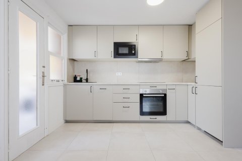 Apartamento en venta Torrevieja, Alicante, España 3 dormitorios, 110 m2 No. 139325 - foto 8