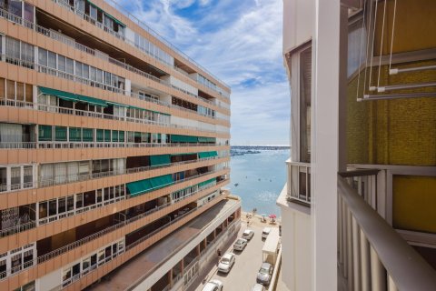 Apartamento en venta Torrevieja, Alicante, España 3 dormitorios, 110 m2 No. 139325 - foto 2