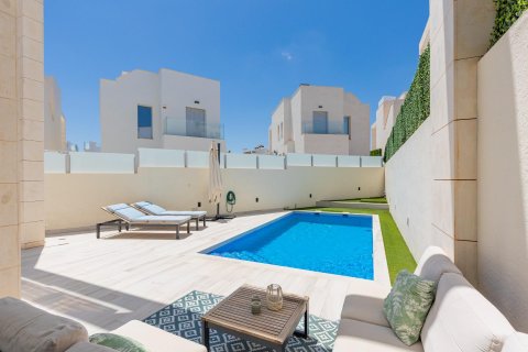 Villa pārdošanā Cabo Roig, Alicante, Spānijā 3 istabas, 149 m2 Nr. 189925 - attēls 3