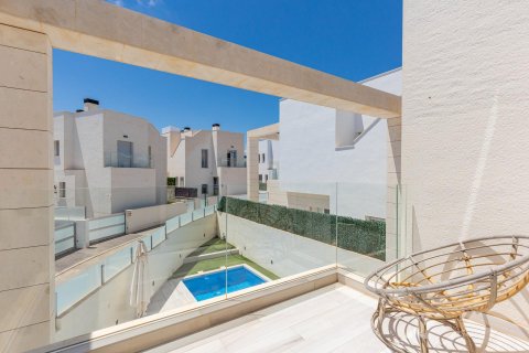 Villa pārdošanā Cabo Roig, Alicante, Spānijā 3 istabas, 149 m2 Nr. 189925 - attēls 12