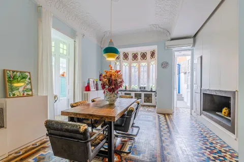 Apartamento en venta en Barcelona, España 3 dormitorios, No. 141134 - foto 3