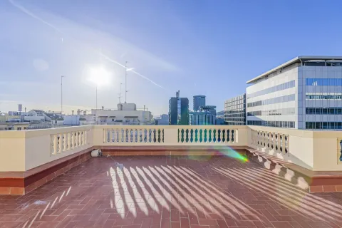 Apartamento en venta en Barcelona, España 4 dormitorios, No. 141135 - foto 8