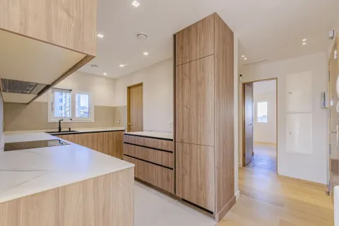 Apartamento en venta en Barcelona, España 4 dormitorios, No. 141135 - foto 14