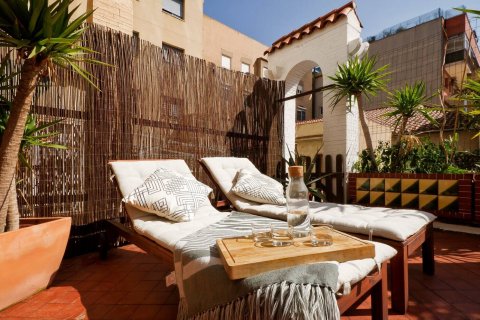 Apartamento en venta en Barcelona, España 4 dormitorios, No. 141133 - foto 5