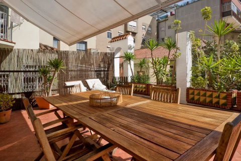 Apartamento en venta en Barcelona, España 4 dormitorios, No. 141133 - foto 7