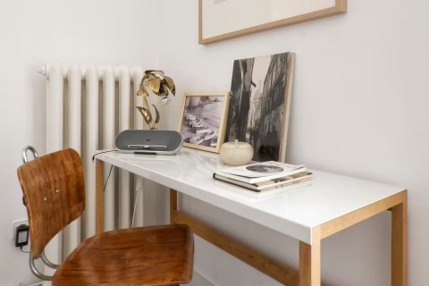 Apartamento en venta en Barcelona, España 4 dormitorios, No. 141133 - foto 12