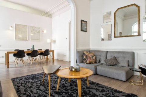 Apartamento en venta en Barcelona, España 4 dormitorios, No. 141133 - foto 9