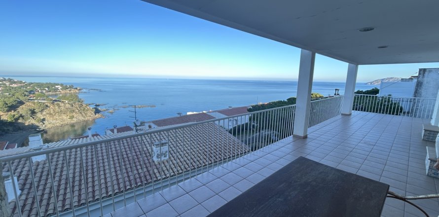 Сasa en Llanca, Gerona, España 5 dormitorios, No. 141130