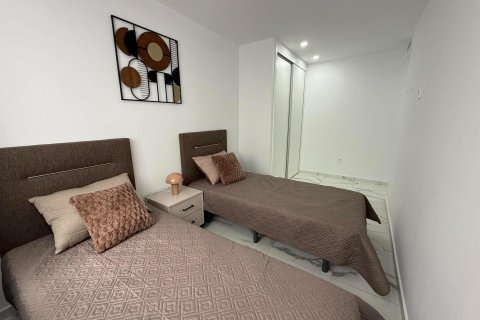 Apartment à vendre à Torrevieja, Alicante, Espagne, 2 chambres, 102 m2 No. 147731 - photo 30