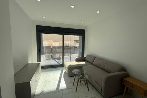 Apartment à vendre à Torrevieja, Alicante, Espagne, 2 chambres, 102 m2 No. 147731 - photo 3