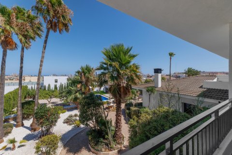 Villa till salu i Calpe, Alicante, Spanien 6 sovrum, 492 kvm. Nr. 147733 - foto 8