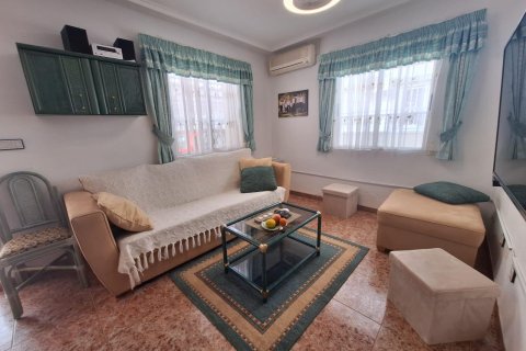 Аренда квартиры в Аликанте, Испания 1 спальня, 76м2 №147732 - фото 5