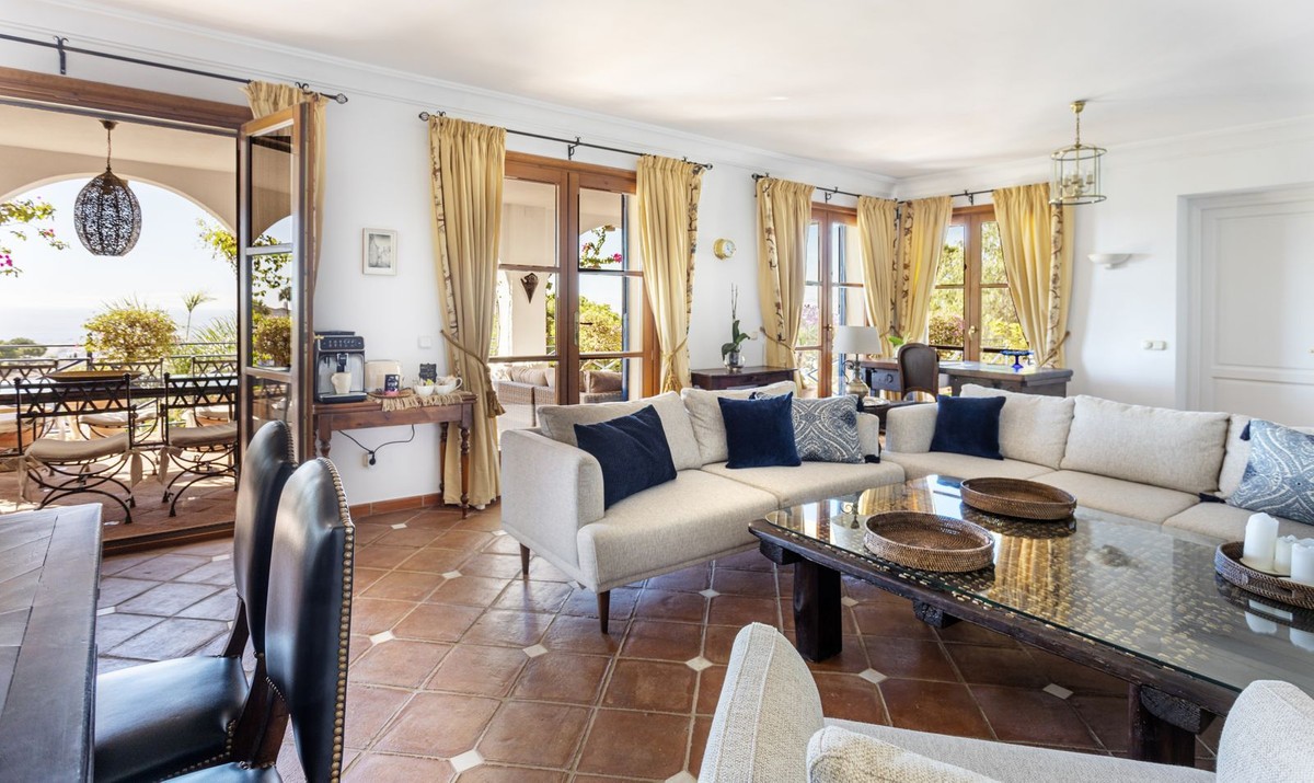 Villa El Madronal, Malaga, Spānijā 7 istabas, 1050 m2 Nr. 195216