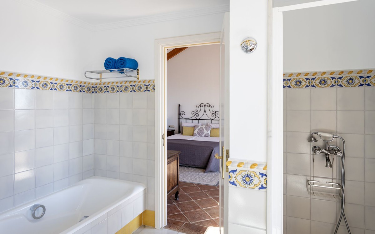 Villa El Madronal, Malaga, Spānijā 7 istabas, 1050 m2 Nr. 195216