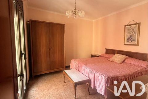 Huvila myytävänä La Canonja, Tarragona, Espanja, 5 makuuhuonetta, 408 m2 No. 193542 - kuva 9