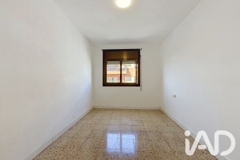 Huoneisto myytävänä Vilanova i la Geltru, Barcelona, Espanja, 4 makuuhuonetta, 91 m2 No. 193537 - kuva 24