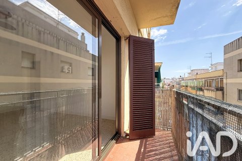 Huoneisto myytävänä Vilanova i la Geltru, Barcelona, Espanja, 4 makuuhuonetta, 91 m2 No. 193537 - kuva 9