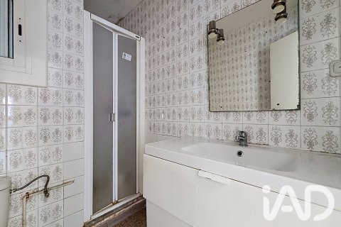 Huoneisto myytävänä Vilanova i la Geltru, Barcelona, Espanja, 4 makuuhuonetta, 91 m2 No. 193537 - kuva 17