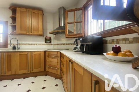 House for sale in Els Pallaresos, Tarragona, Spain 3 bedrooms, 258 sq.m. No. 172480 - photo 9