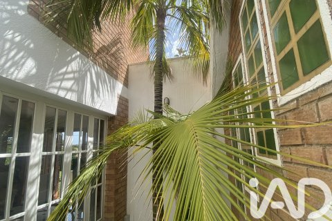 House for sale in Els Pallaresos, Tarragona, Spain 3 bedrooms, 258 sq.m. No. 172480 - photo 13