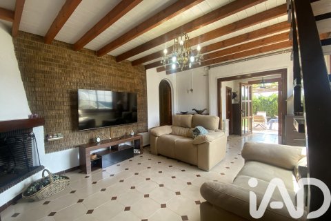 House for sale in Els Pallaresos, Tarragona, Spain 3 bedrooms, 258 sq.m. No. 172480 - photo 3