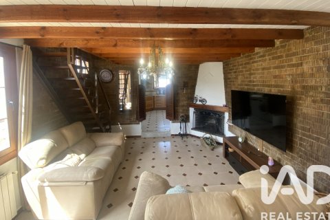 House for sale in Els Pallaresos, Tarragona, Spain 3 bedrooms, 258 sq.m. No. 172480 - photo 4