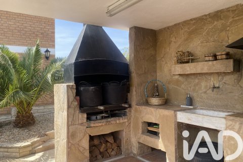 House for sale in Els Pallaresos, Tarragona, Spain 3 bedrooms, 258 sq.m. No. 172480 - photo 30