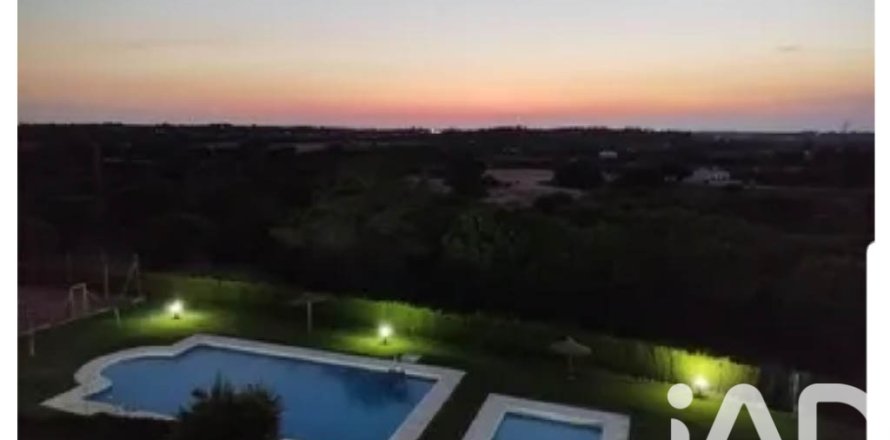 Radhus i Lepe, Huelva, Spanien 3 sovrum, 147 kvm. Nr. 172479